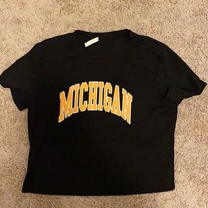 never worn, Michigan shirt. size XL.